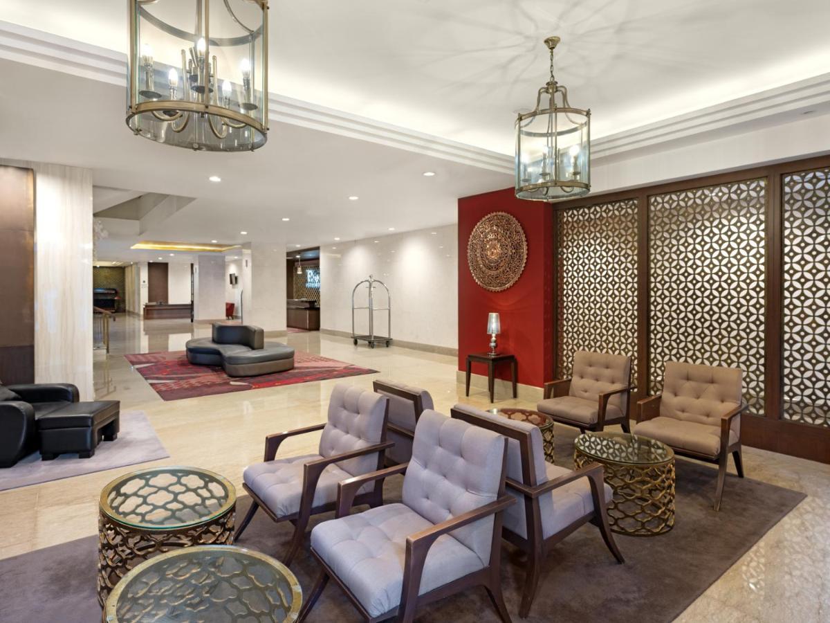 The Alana Hotel & Conference Center Malioboro Yogyakarta By Aston Dış mekan fotoğraf
